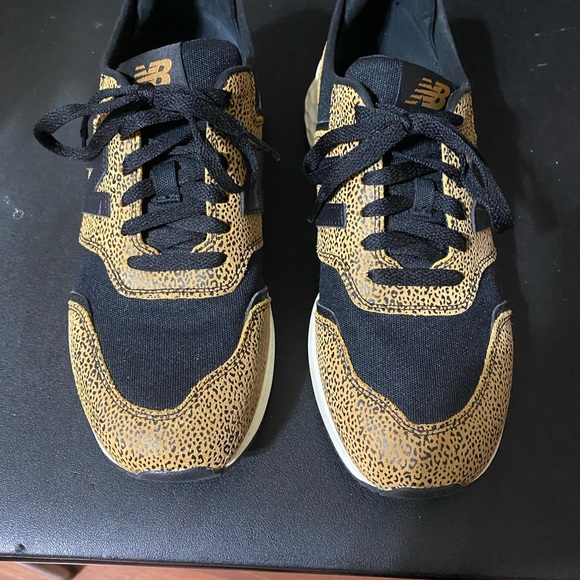 New Balance - Picture 2 of 5